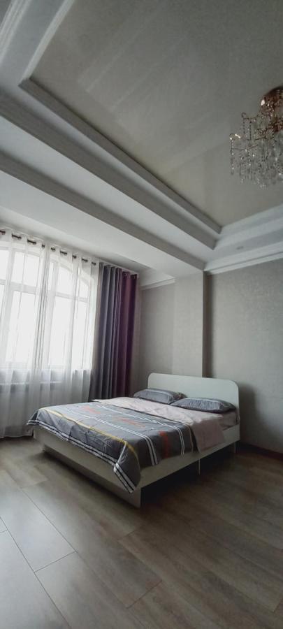 879 Apartment In Bișkek Exterior foto