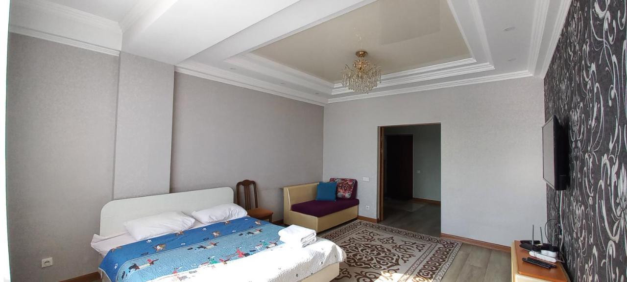 879 Apartment In Bișkek Exterior foto